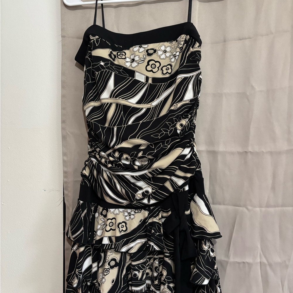 Elegant Strapless Black and Cream Dress